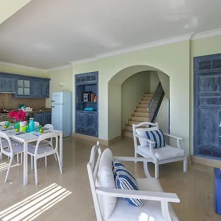 Villa Paros